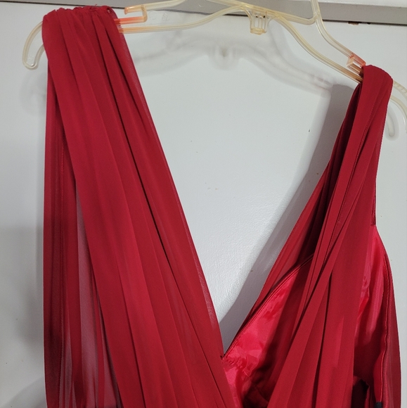 Cinderella gown - Picture 4 of 12